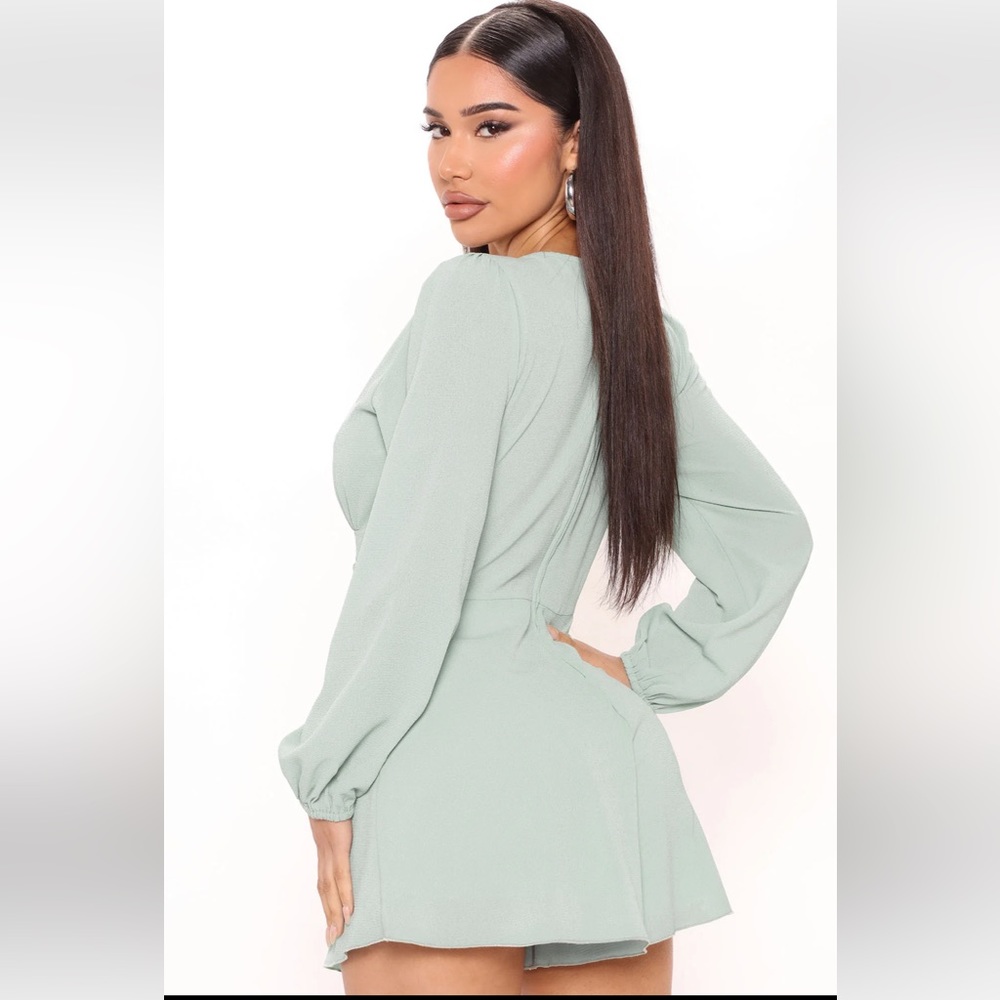 Mint Fashion Nova Romper - Picture 3 of 7